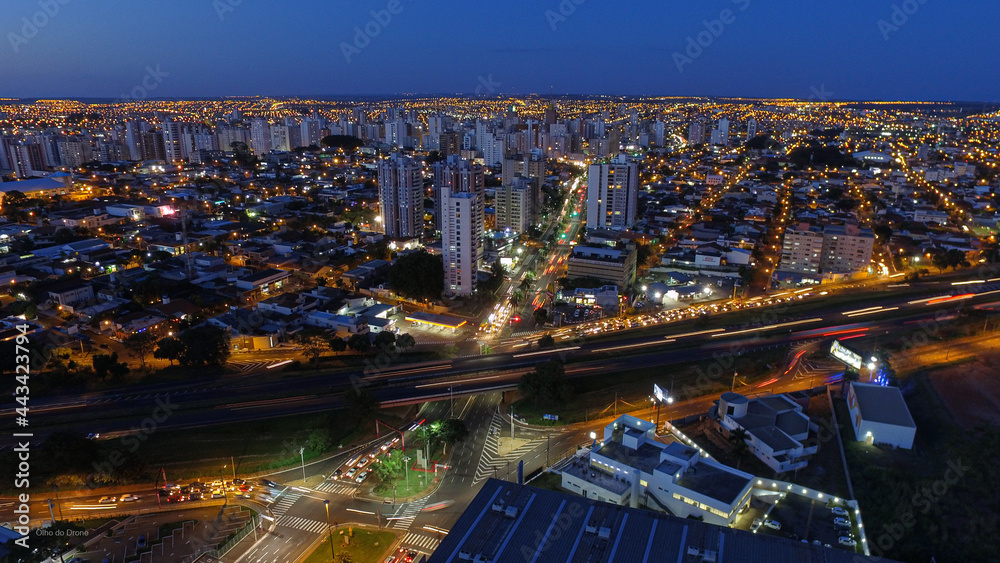 Rio Preto à noite
